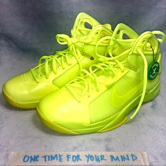 nike hyperdunk volt